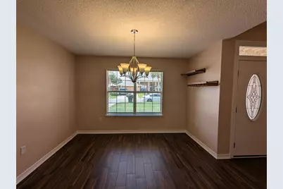 9768 Parker Lake Circle, Navarre, FL 32566 - Photo 6