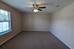 9768 Parker Lake Cir, Navarre, FL 32566 - Photo 4