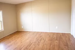 9289 E River Dr E, Navarre, FL 32566 - Photo 10