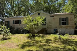 6709 Betty Ln, Navarre, FL 32566 - Photo 4