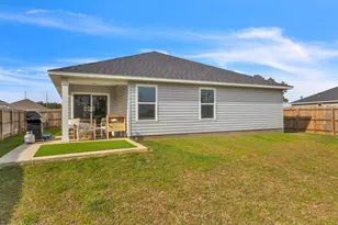 9733 Angel Oak Dr, Beulah, FL 32526 - Photo 20