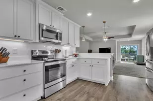 9733 Angel Oak Dr, Beulah, FL 32526 - Photo 2