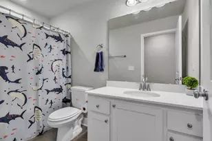 9733 Angel Oak Dr, Beulah, FL 32526 - Photo 16