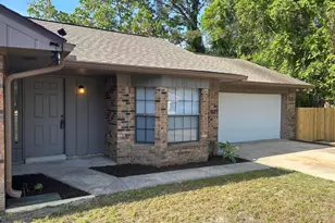 151 Deville Dr, Mary Esther, FL 32569 - Photo 4