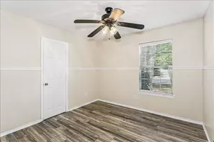 2549 Weeping Willow Ln, Navarre, FL 32566 - Photo 18
