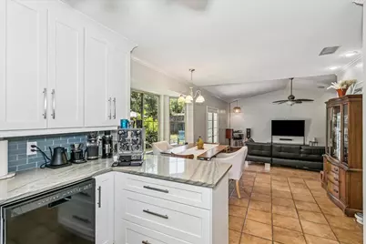 312 Florida Avenue, Gulf Breeze, FL 32561 - Photo 8