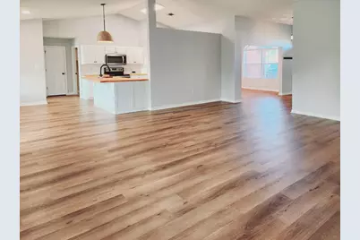 9848 Parker Lake Circle, Navarre, FL 32566 - Photo 2