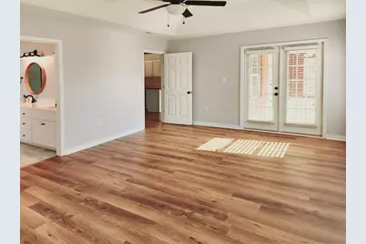 9848 Parker Lake Circle, Navarre, FL 32566 - Photo 10