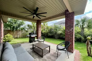 1903 Coast Ct, Gulf Breeze, FL 32563 - Photo 34
