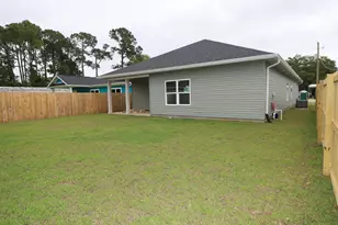 2151 Paloma St, Navarre, FL 32566 - Photo 4