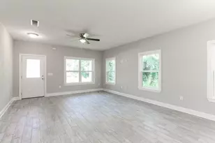 9946 Mariposa St, Navarre, FL 32566 - Photo 4