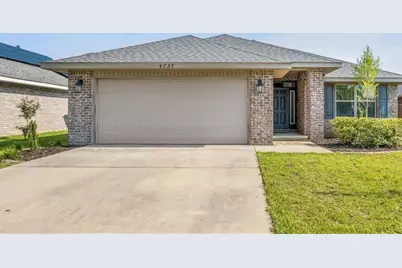 4737 Ashley Pl Boulevard, Milton, FL 32571 - Photo 1