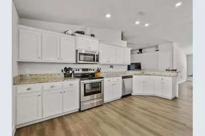 4737 Ashley Pl Boulevard, Milton, FL 32571 - Photo 2