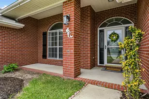 2298 Heritage Cir, Navarre, FL 32566 - Photo 4