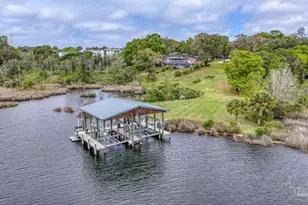 7 Krivik Ct, Fort Walton Beach, FL 32547 - Photo 2