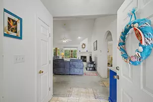 7654 Manatee St, Navarre, FL 32566 - Photo 14