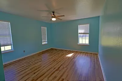 1876 Jamaica Drive, Navarre, FL 32566 - Photo 6