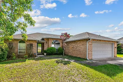 9911 Orion Lake Circle, Navarre, FL 32566 - Photo 4