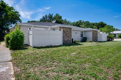 3411 Green Briar Parkway #2, Gulf Breeze, FL 32563 - Photo 2
