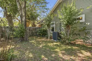 2189 Bellmeade Cir, Navarre, FL 32566 - Photo 38