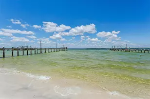 21 E Galvez Ct E, Pensacola Beach, FL 32561 - Photo 10