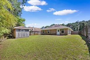 8586 Wilburn Cove, Navarre, FL 32566 - Photo 22