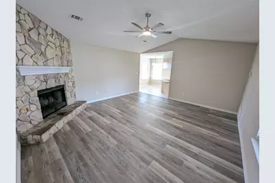 8909 Colony Ridge Circle, Navarre, FL 32566 - Photo 2