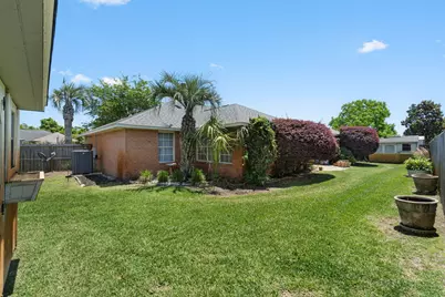 1944 Jessica Way, Navarre, FL 32566 - Photo 32