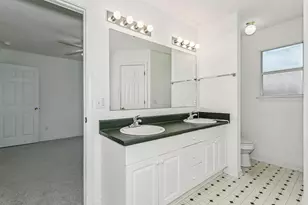9523 Parker Pl Dr, Navarre, FL 32566 - Photo 18