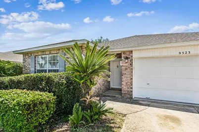 9523 Parker Place Drive, Navarre, FL 32566 - Photo 2