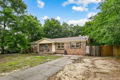 4572 Kelly Lane, Gulf Breeze, FL 32563 - Photo 2