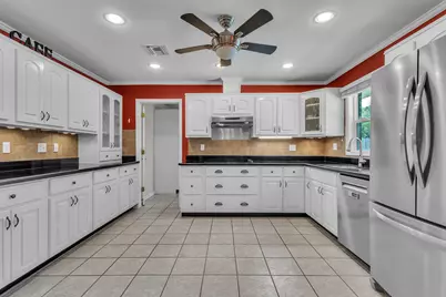 209 Shoreline Drive, Gulf Breeze, FL 32561 - Photo 10