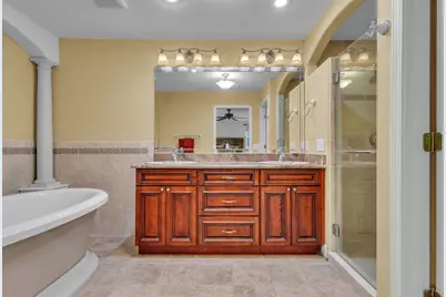 209 Shoreline Drive, Gulf Breeze, FL 32561 - Photo 20
