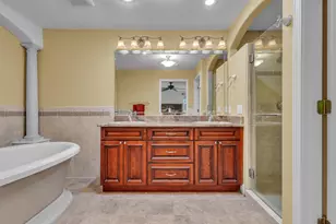 209 Shoreline Dr, Gulf Breeze, FL 32561 - Photo 20