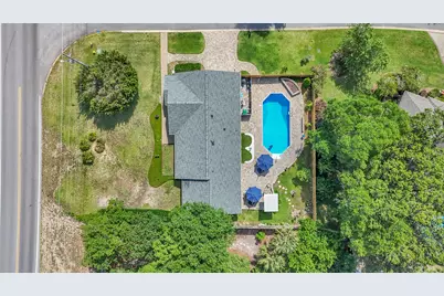 209 Shoreline Drive, Gulf Breeze, FL 32561 - Photo 2