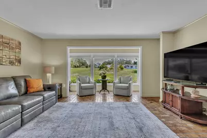 209 Shoreline Drive, Gulf Breeze, FL 32561 - Photo 6