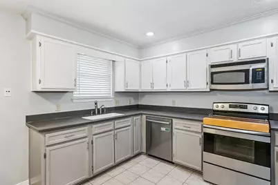9409 Victoria Lane, Navarre, FL 32566 - Photo 12