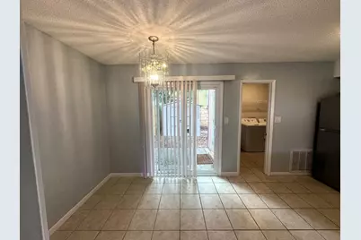413 NW Sea Rover Lane NW #UNIT F, Fort Walton Beach, FL 32548 - Photo 4