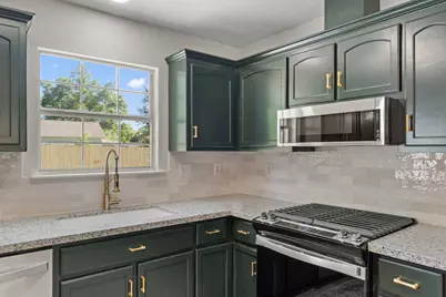 601 E Scott Street E, Pensacola, FL 32503 - Photo 10