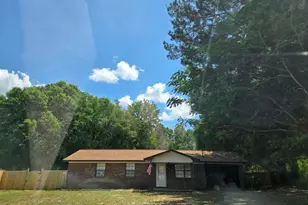 215 Aza Pl, Crestview, FL 32539 - Photo 1