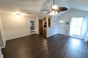 250 Terrance Ln, Mary Esther, FL 32569 - Photo 4