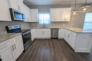2335 Hadleigh Hills Ct, Navarre, FL 32566 - Photo 10