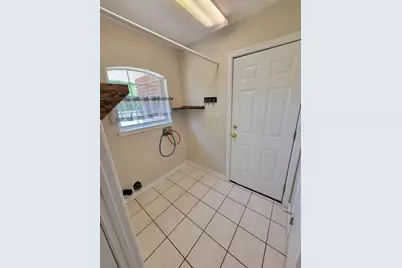 6592 Codell Street, Navarre, FL 32566 - Photo 2