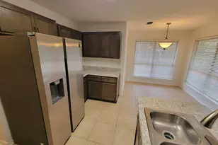 2405 Hemlock Dr, Navarre, FL 32566 - Photo 10