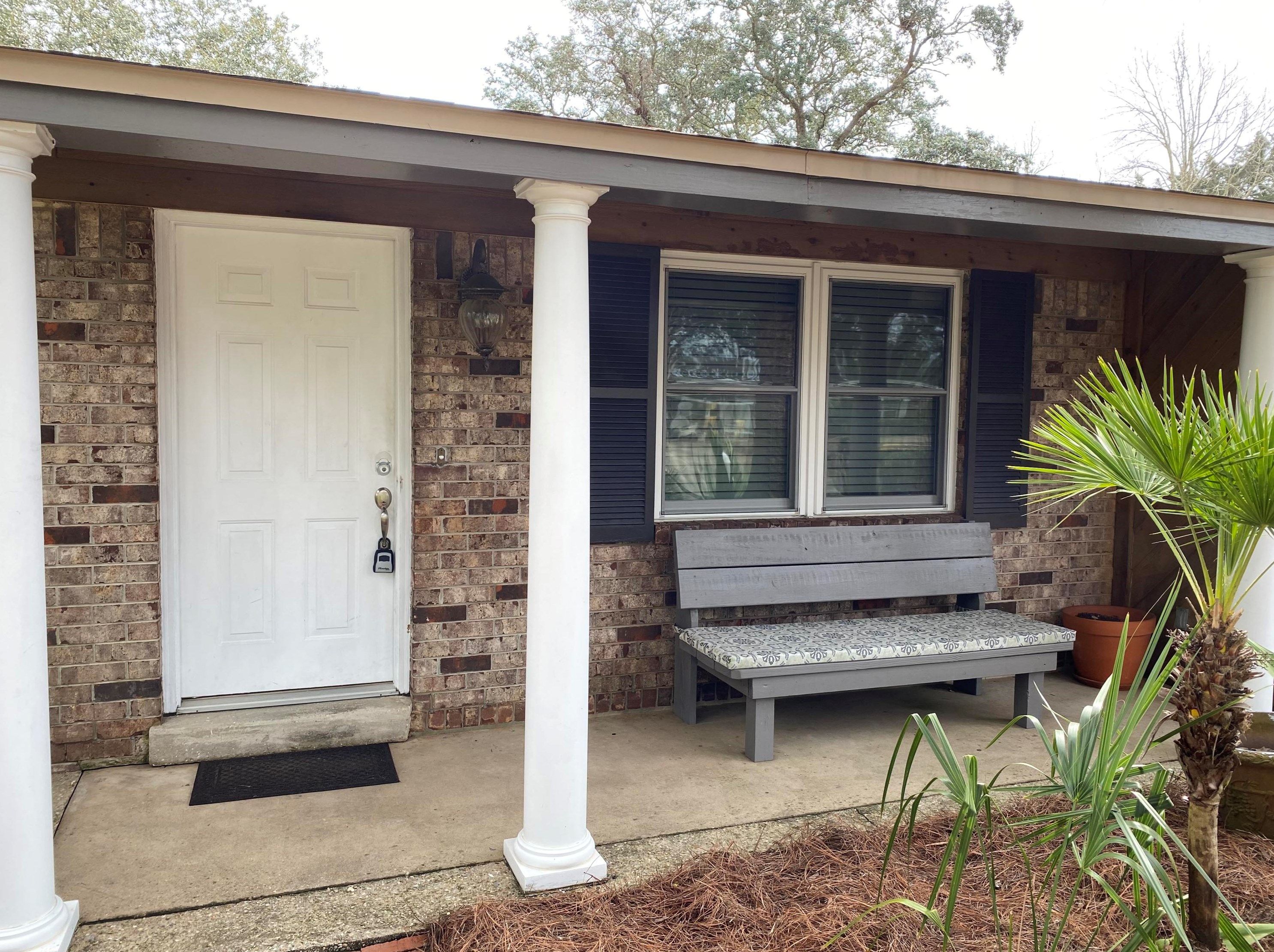 417 Sherry Cir, Fort Walton Beach, FL 32548-4002
