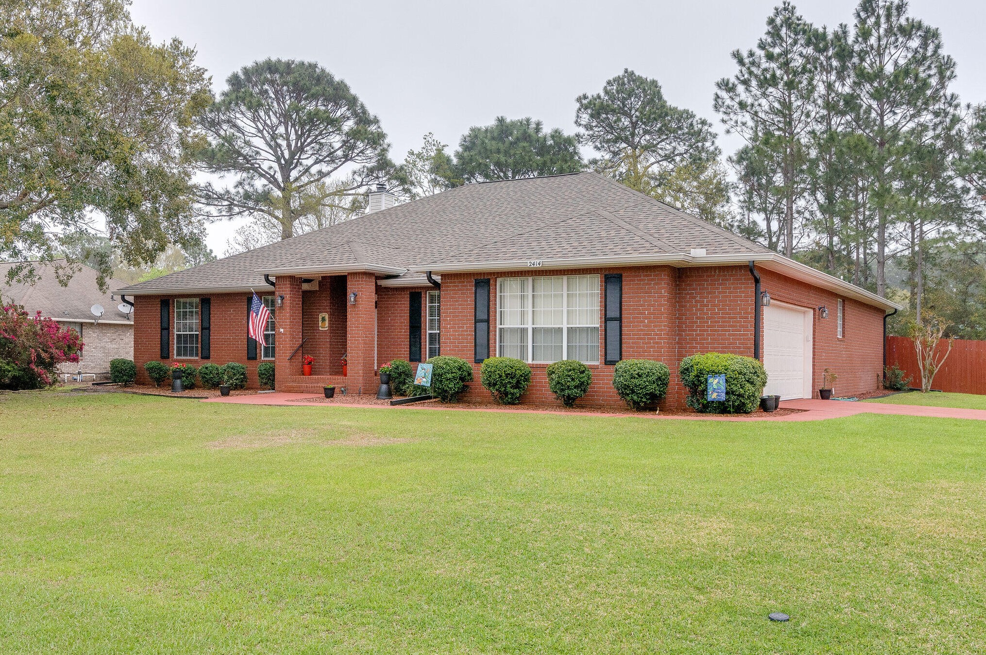 2414 Knotty Pine Dr, Gulf Breeze, FL 32566-6730