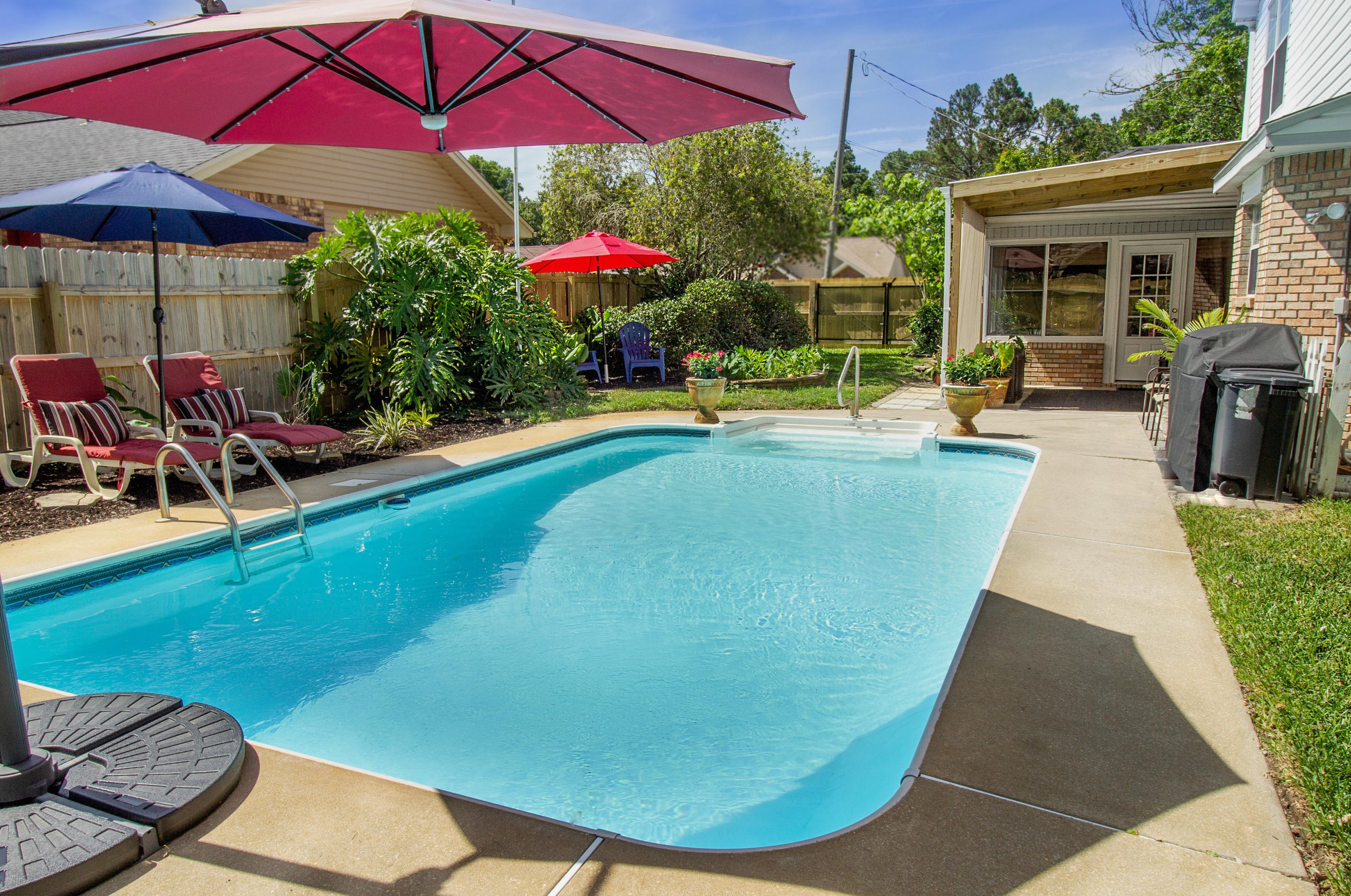 535 Timberlake Dr, Mary Esther, FL 32569-2273