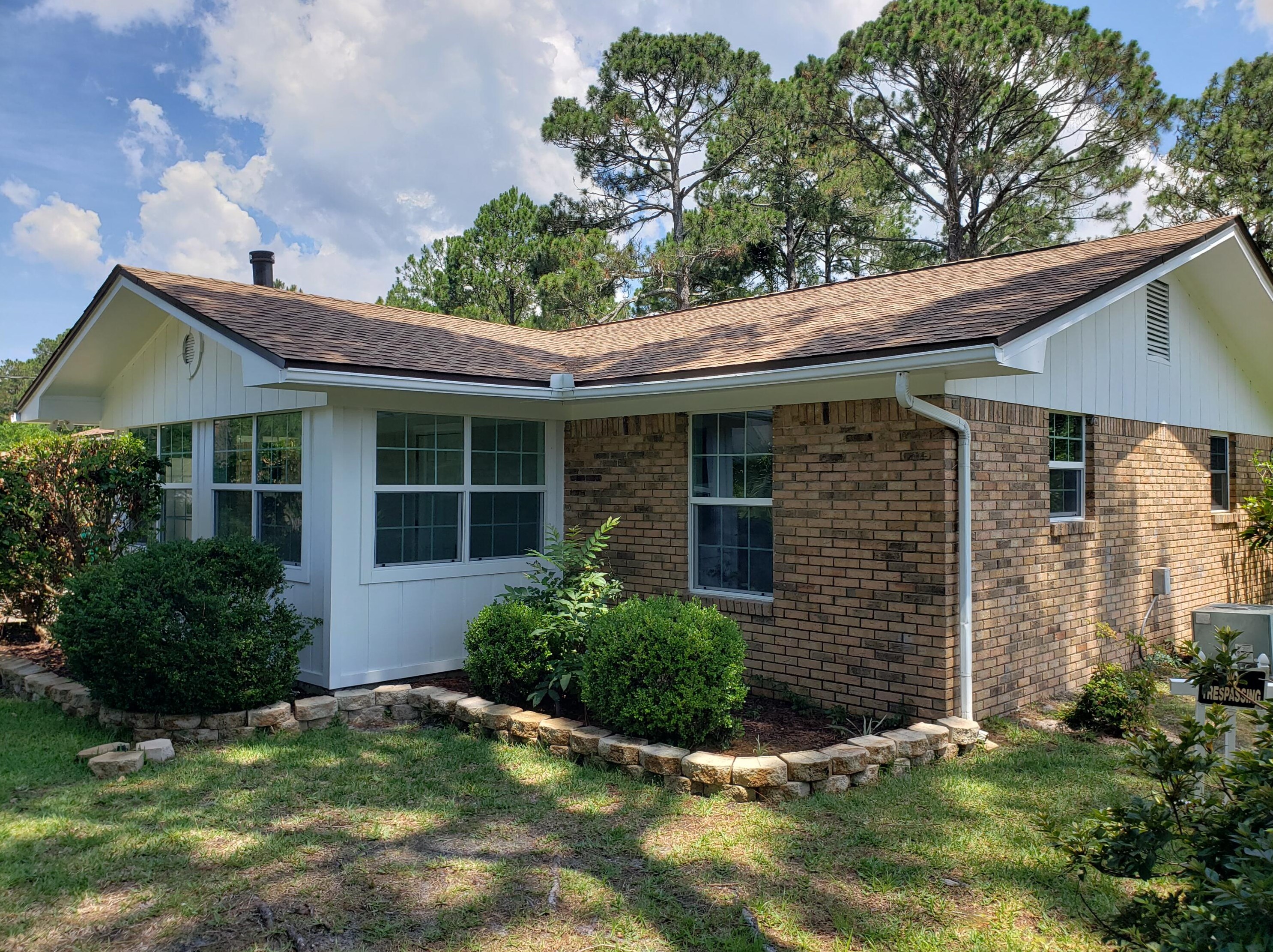 513 Lakeview St, Mary Esther, FL 32569-1321