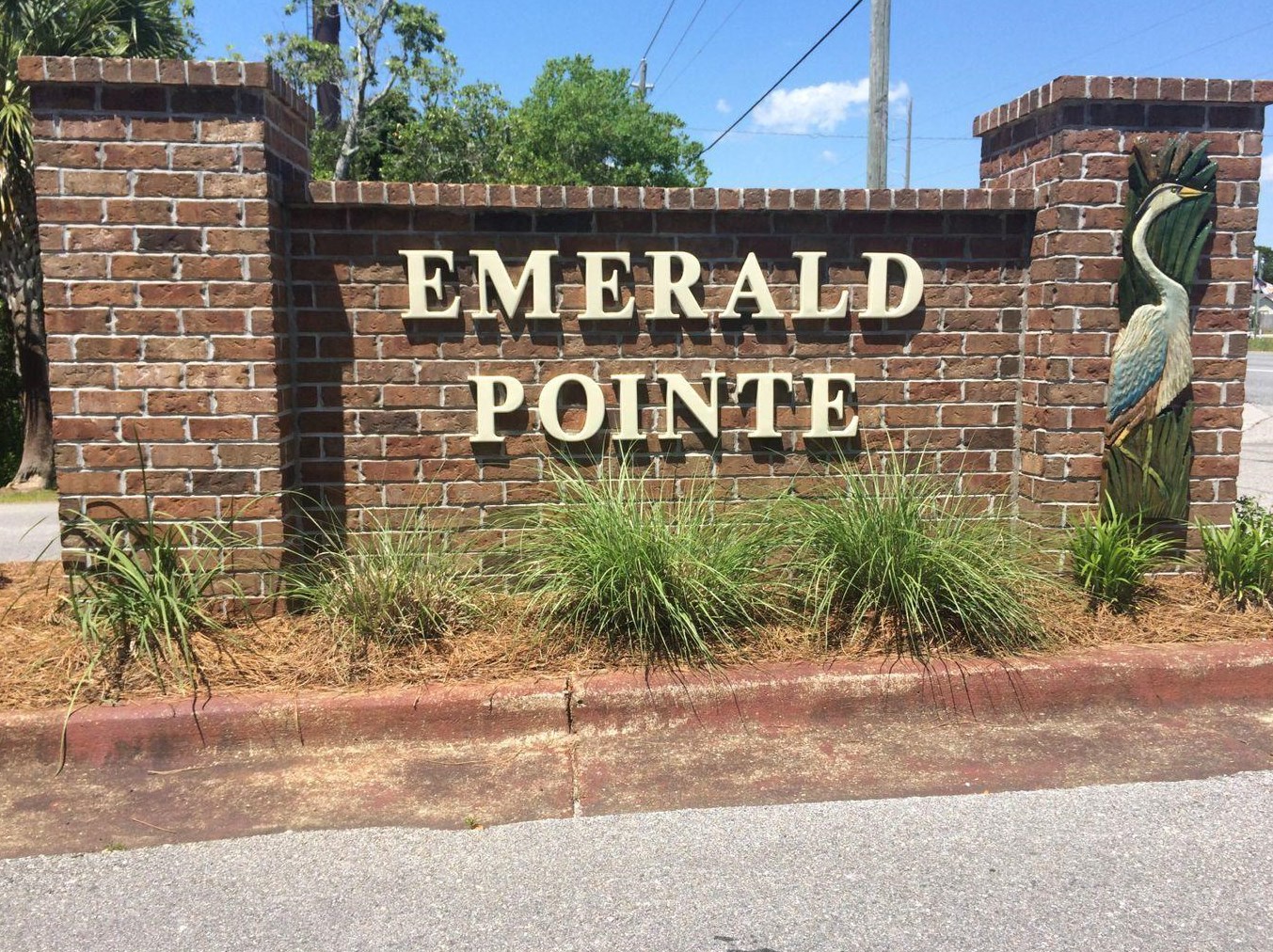 106 Long Pointe Dr, Mary Esther, FL 32569-1343