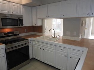 704 Mayflower Ave, Fort Walton Beach, FL 32547-3172